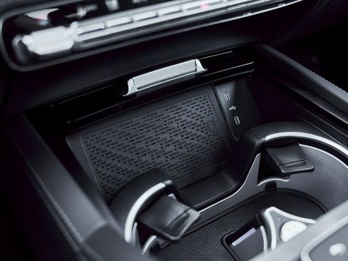 Used 2025 Mercedes-Benz GLS 63 AMG 4MATIC image 75