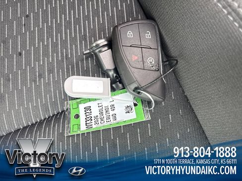 Used 2026 Chevrolet Equinox LT AWD/4WD image 30