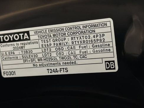 Used 2024 Toyota Highlander Platinum AWD/4WD image 43