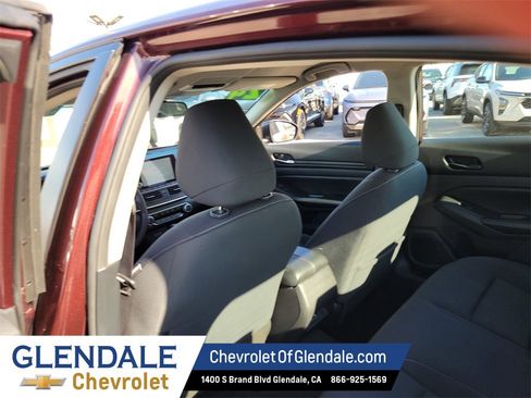 Used 2024 Nissan Altima 2.5 SV image 13