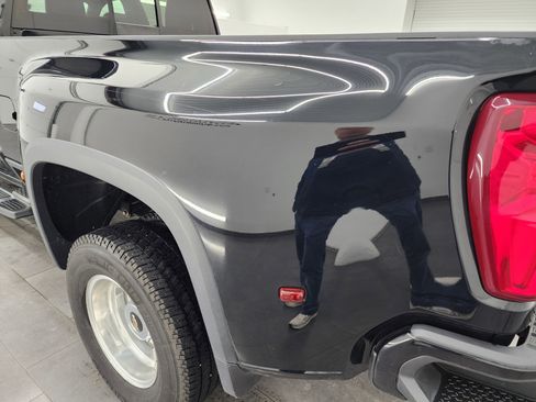 Used 2022 Chevrolet Silverado 3500 High Country w/ Snow Plow Prep/Camper Package image 35