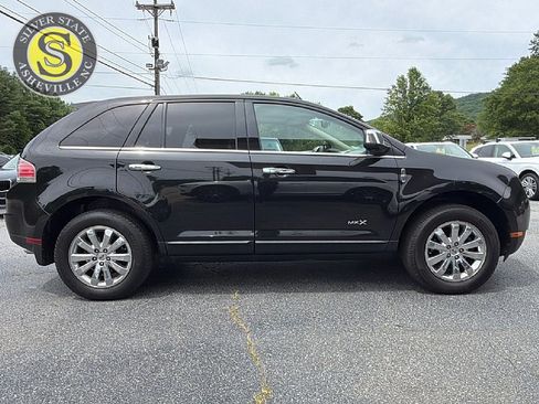 Used 2010 Lincoln MKX AWD image 7