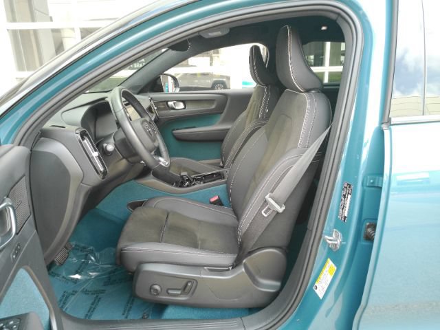 Used 2022 Volvo C40 P8 Recharge Ultimate AWD/4WD image 16