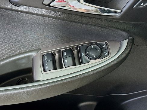 Used 2023 Chevrolet Malibu LT FWD image 18