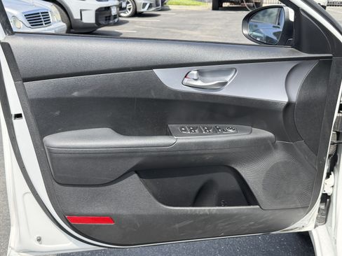 Certified 2023 Kia Forte LXS FWD image 10