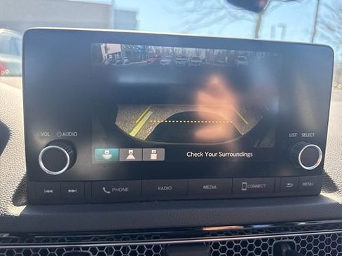 Used 2024 Honda Civic EX-L image 11