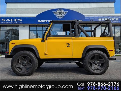 Used 1997 Land Rover Defender 90 AWD/4WD image 1