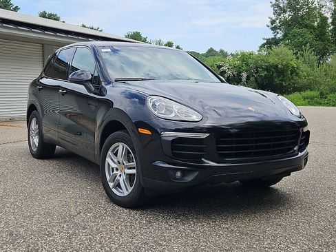 Used 2018 Porsche Cayenne AWD/4WD image 9