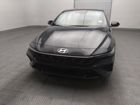 Used 2025 Hyundai Elantra SE w/ Cargo Package FWD image 15