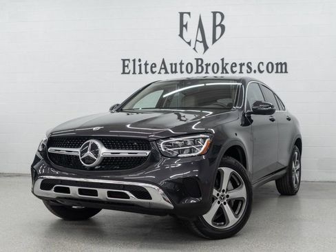 Used 2023 Mercedes-Benz GLC 300 4MATIC Coupe image 2