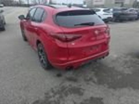Used 2023 Alfa Romeo Stelvio Veloce image 6
