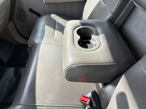 Used 2009 Ford F350 XL image 16