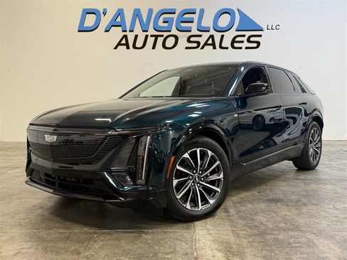 Used 2024 Cadillac Lyriq Sport AWD/4WD image 1