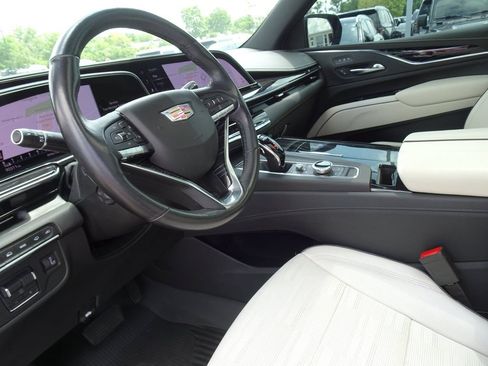 Used 2021 Cadillac Escalade Sport w/ Driver Assist Tech Package AWD/4WD image 12