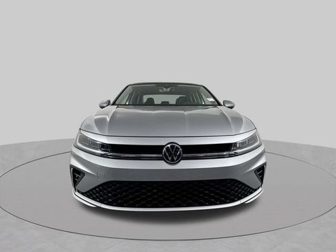 Used 2025 Volkswagen Jetta SE FWD image 26
