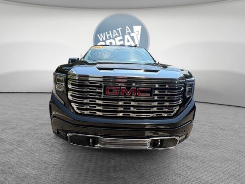 Used 2023 GMC Sierra 1500 Denali w/ Denali Reserve Package AWD/4WD image 9