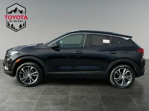 Used 2022 Buick Encore GX Select AWD/4WD image 2