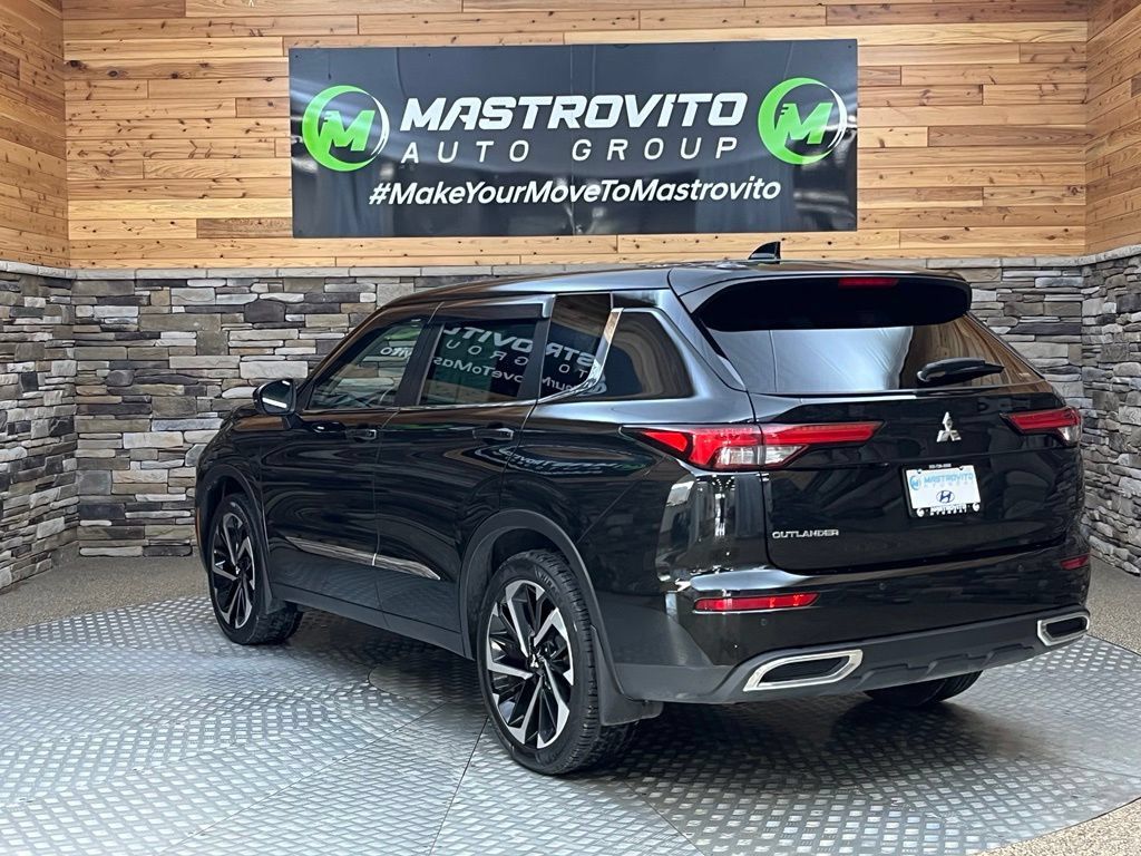 Used 2022 Mitsubishi Outlander ES AWD/4WD image 16