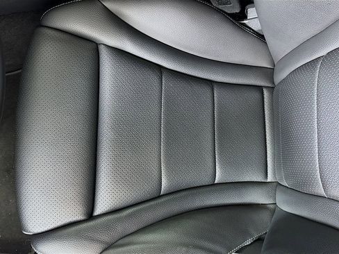 Used 2022 Mercedes-Benz GLC 300 GLC 300 image 19