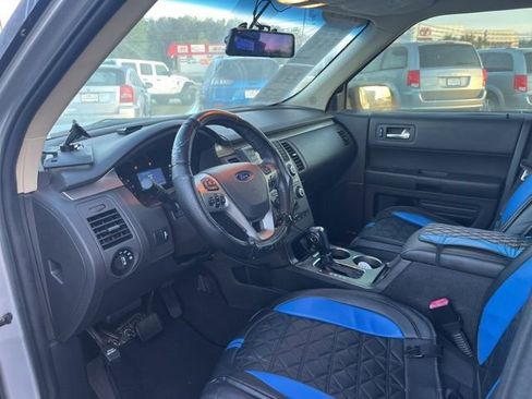 Used 2019 Ford Flex SE image 6