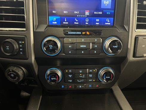 Used 2020 Ford F150 Raptor w/ Equipment Group 802A Luxury AWD/4WD image 14