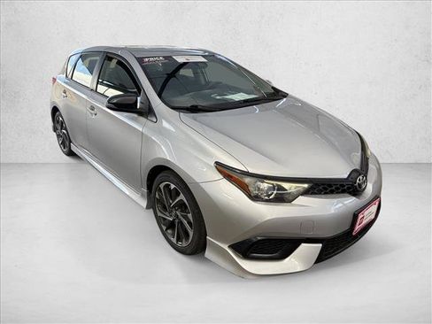 Certified 2017 Toyota Corolla iM FWD image 6