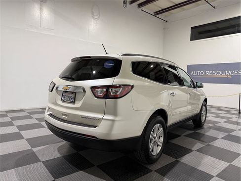 Used 2014 Chevrolet Traverse LT image 4