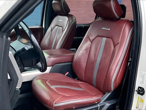 Used 2018 Ford F150 Platinum w/ Equipment Group 701A Luxury image 26