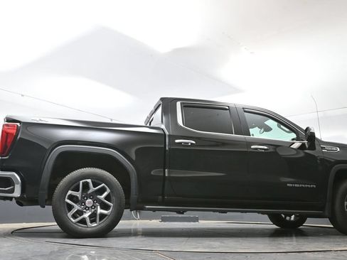 Used 2022 GMC Sierra 1500 SLT w/ SLT Convenience Package AWD/4WD image 52