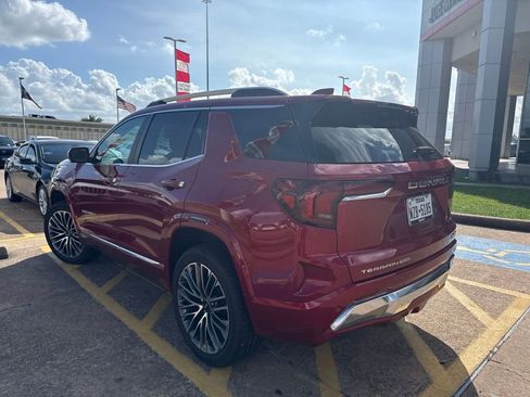 Used 2026 GMC Terrain Denali AWD/4WD image 3