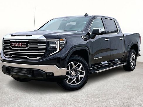New 2026 GMC Sierra 1500 SLT image 2