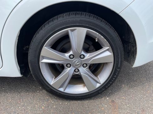 Used 2014 Acura ILX w/ Premium Package FWD image 24