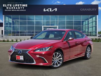 Used 2020 Lexus ES 300h w/ Premium Package