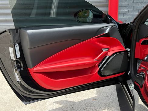 Used 2023 Ferrari Roma RWD image 17
