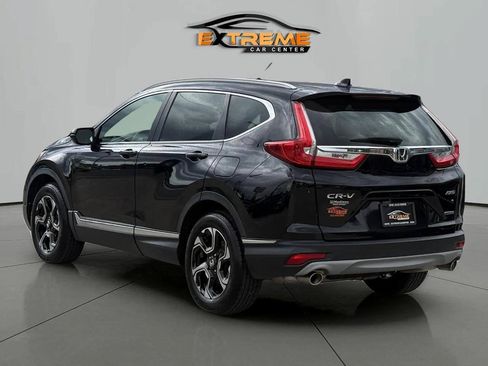 Used 2018 Honda CR-V Touring image 4
