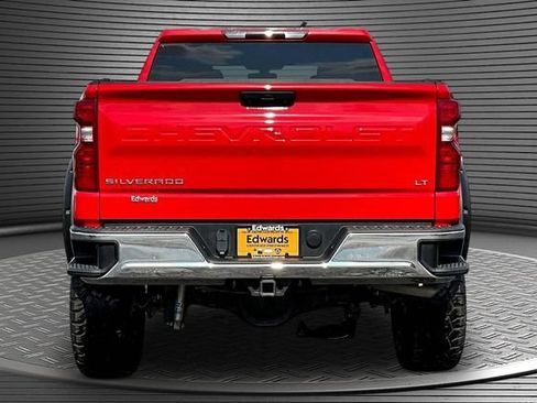 Used 2022 Chevrolet Silverado 1500 LT w/ LPO, Dark Essentials Package AWD/4WD image 5