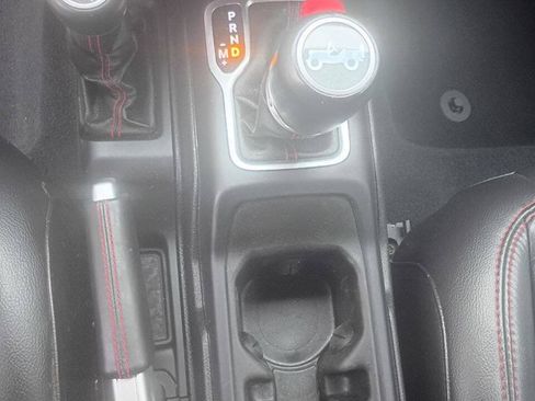 Used 2018 Jeep Wrangler Unlimited Rubicon AWD/4WD image 25