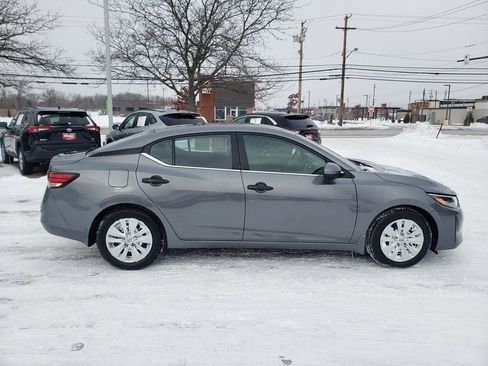 Certified 2025 Nissan Sentra S FWD image 10