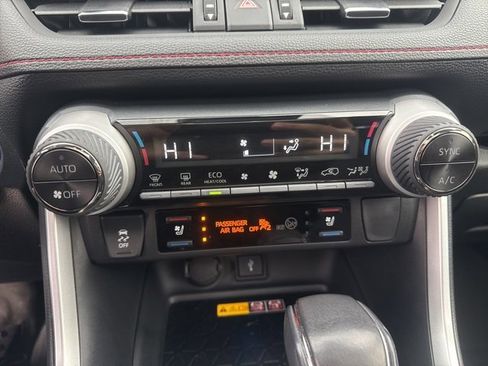 Used 2022 Toyota RAV4 XSE image 31