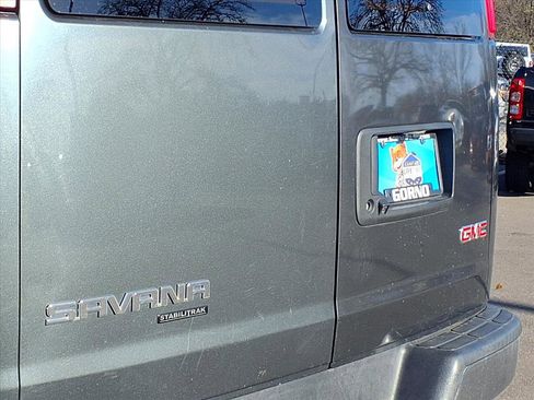 Used 2014 GMC Savana 2500 LT w/ LT Preferred Equipment Group image 22