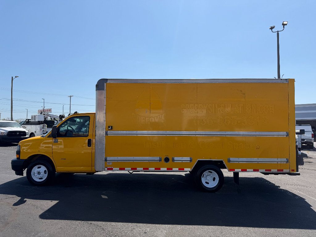 Used 2020 GMC Savana 3500 Extended RWD image 5