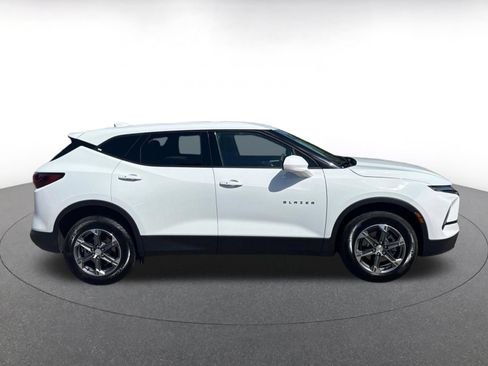 Used 2026 Chevrolet Blazer LT FWD image 14