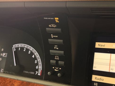 Used 2010 Mercedes-Benz S 550 4MATIC Sedan image 58