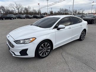 Used 2020 Ford Fusion SE video 2