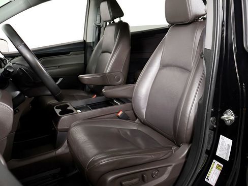 Used 2019 Honda Odyssey Elite image 18