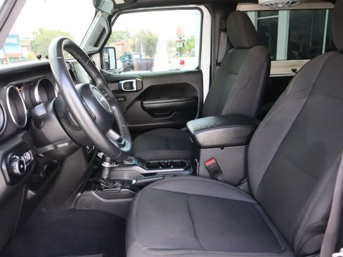 Used 2022 Jeep Wrangler Sport AWD/4WD image 24