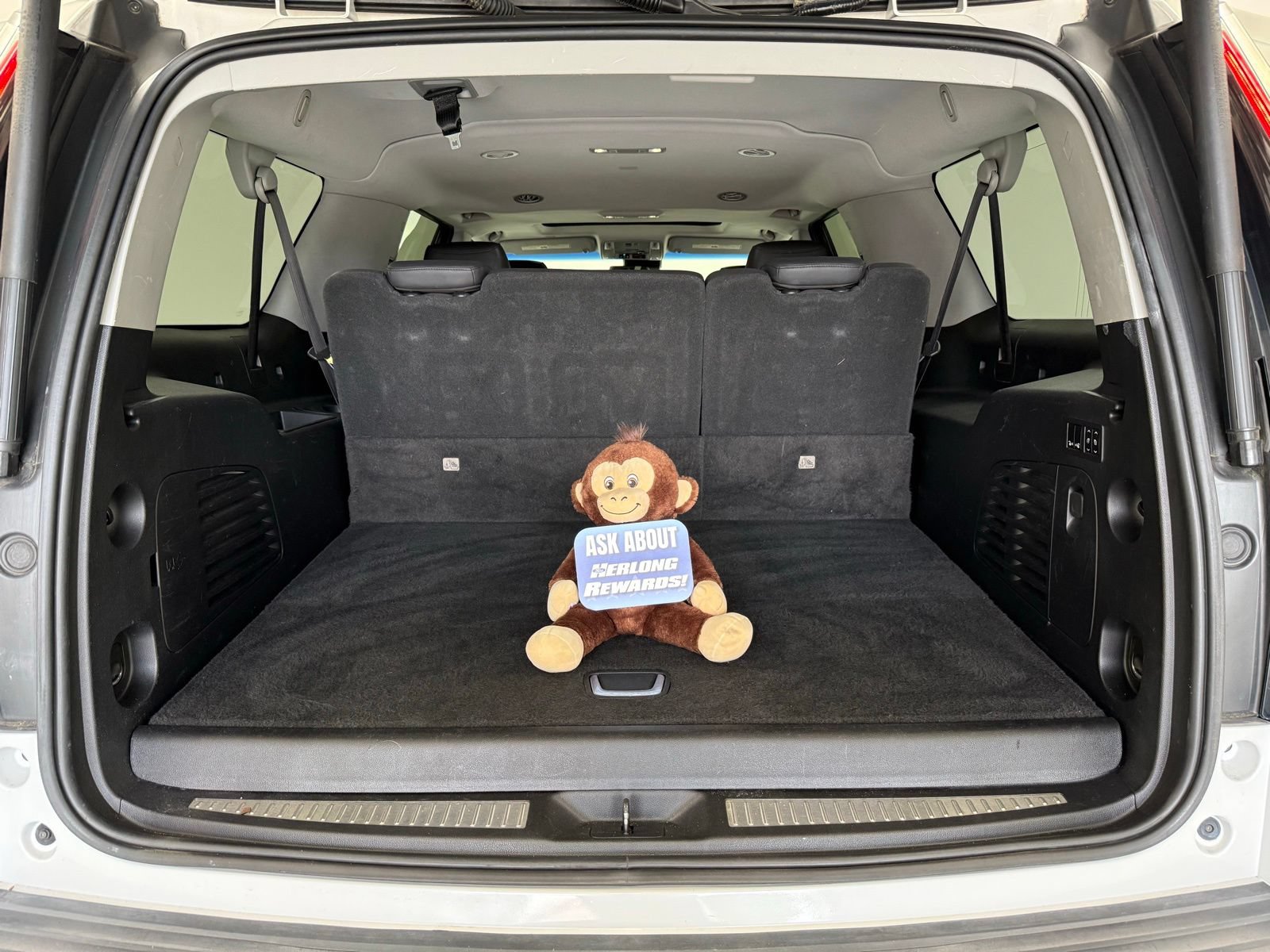 Used 2019 Cadillac Escalade ESV Luxury AWD/4WD image 32