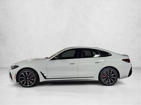 New 2026 BMW 430i w/ M Sport Package RWD image 8