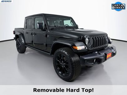 Used 2025 Jeep Gladiator Sport