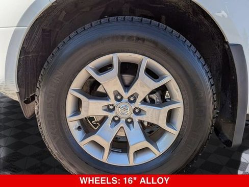 Used 2020 Nissan Frontier SV AWD/4WD image 9